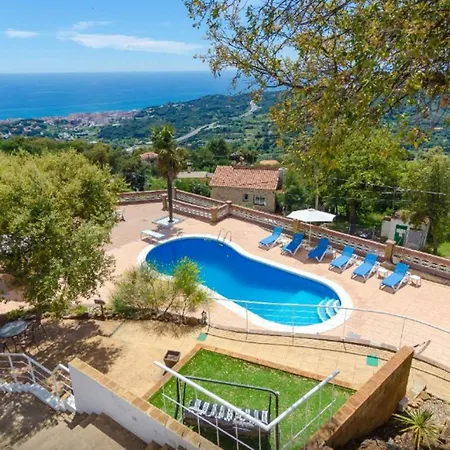 Homeholidaysrentals Malvina * Pineda de Mar