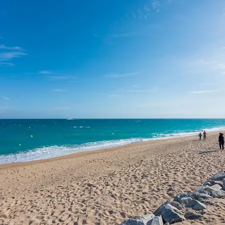 Homeholidaysrentals Malvina * Pineda de Mar
