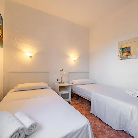 Homeholidaysrentals Malvina * Pineda de Mar