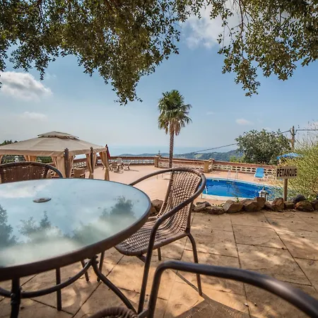 Homeholidaysrentals Malvina Villa