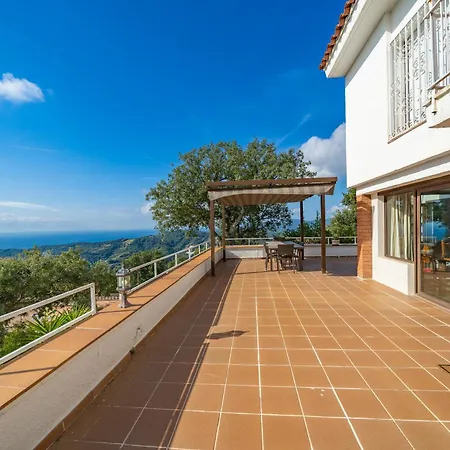 Homeholidaysrentals Malvina Villa Pineda de Mar