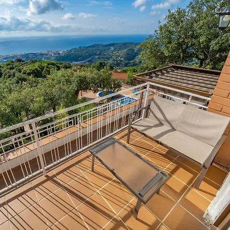 Homeholidaysrentals Malvina *